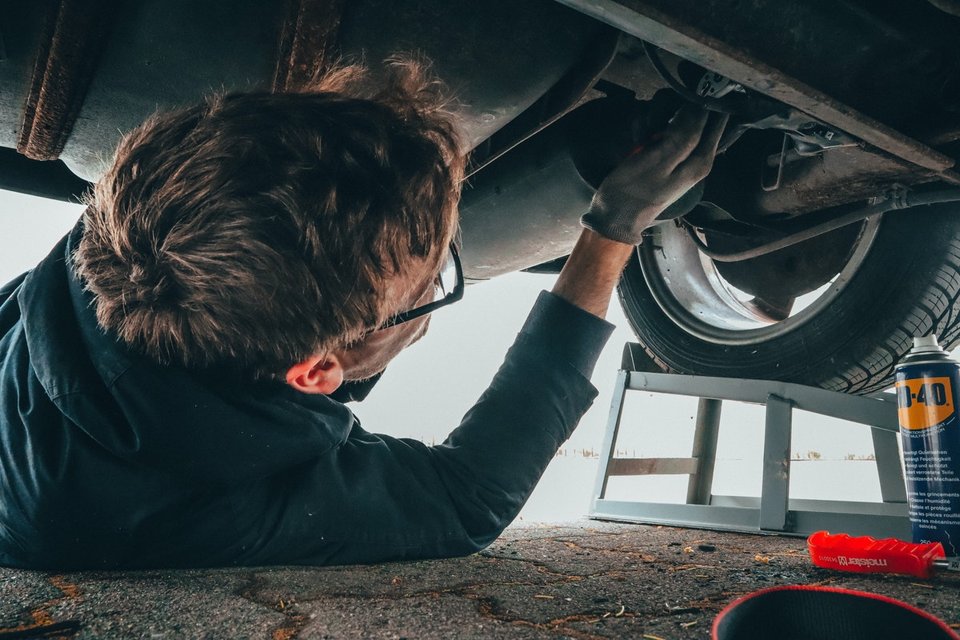 Laat onderhoud uitvoeren aan uw auto